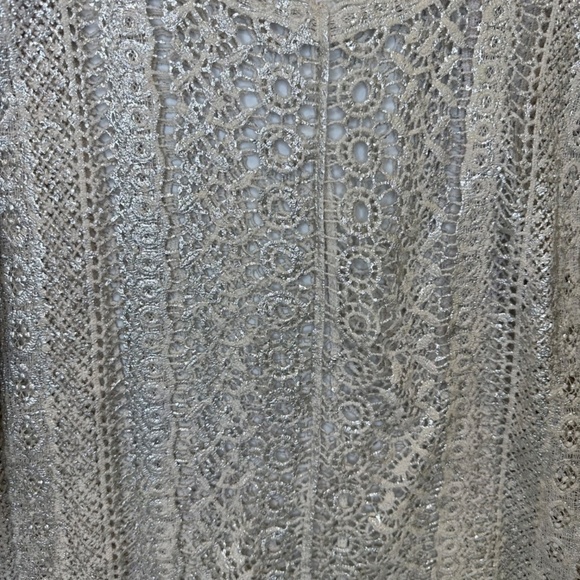 Coin 1804  Beautiful Crochet Lace Blouse - Light Beige size XL - Picture 4 of 9